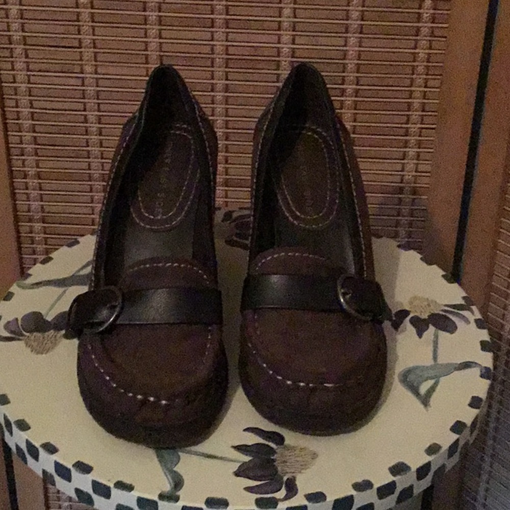 Wedge shoes